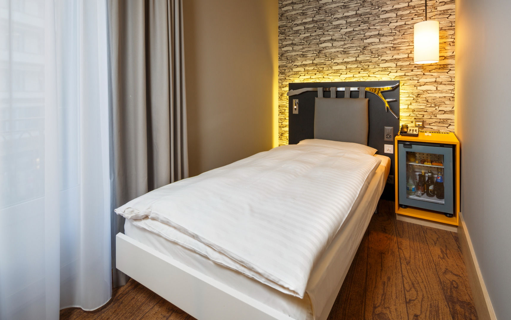 Swiss Wine By Fassbind Hotel Lausanne Phòng bức ảnh